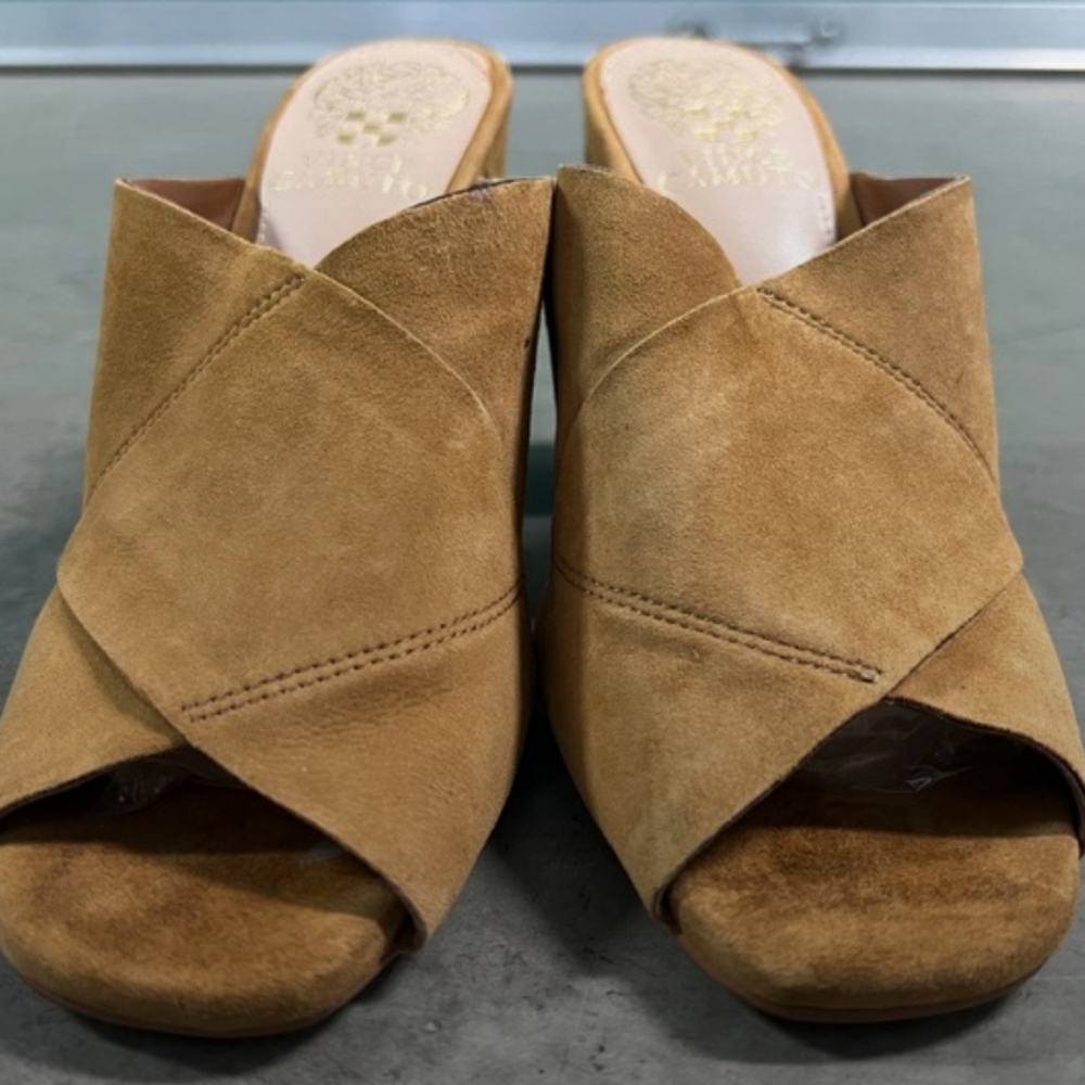 Vince Camuto fits like a 6 Golden Tan Suede Leather Chunky Block Heel Mules - Picture 3 of 5